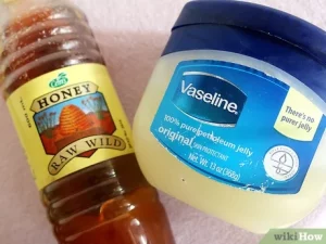 petroleum jelly and honey dry lips