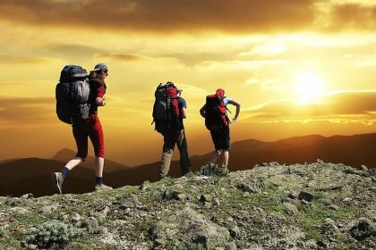 hiking for beginners-equipments to carry