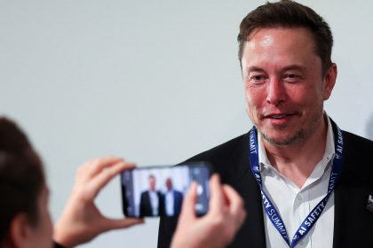 Elon Musk Warns about AI
