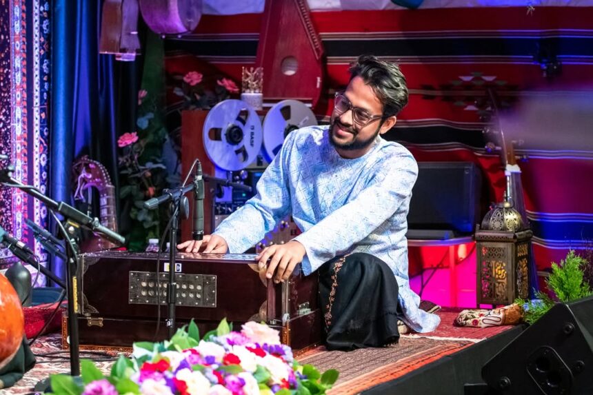 Sadakat Aman Khan Harmonium